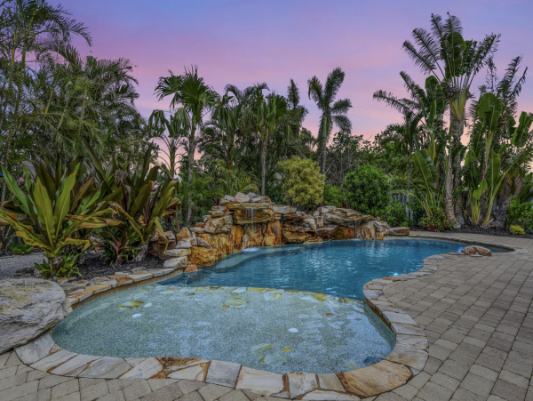 Naples Vacation Home With Private Pool Short Walk To Beach